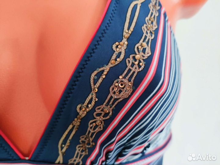 Купальник женский слитный 42 44