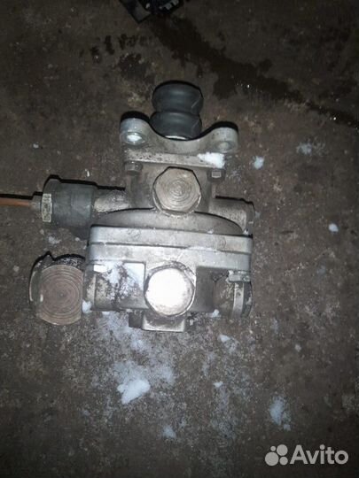 Главный тормозной кран ЗИЛ 43318