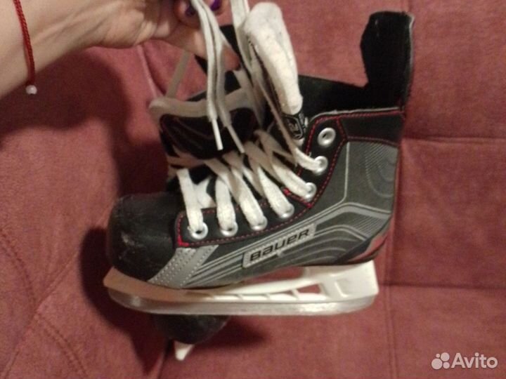 Хоккейные коньки bauer