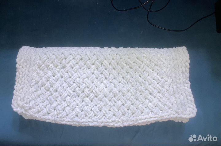 Мягкий и плюшевый плед ручной вязки 120 x 65