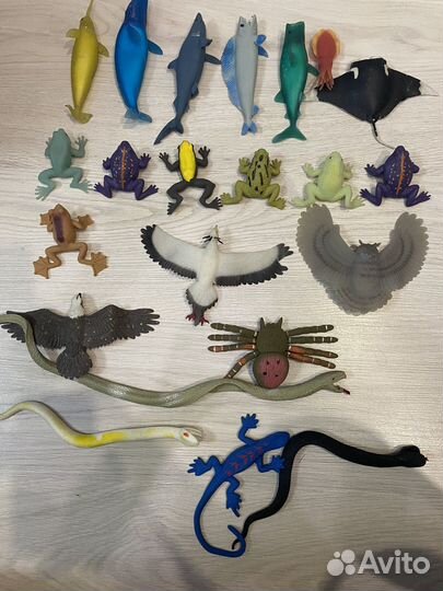 Коллекция резиновых игрушек зверей