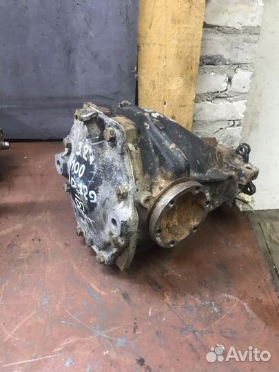 Редуктор задний mercedes w124 3.27