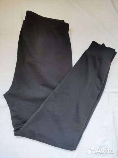 Комплект на 140-150, 2 футболки и штаны/брюки