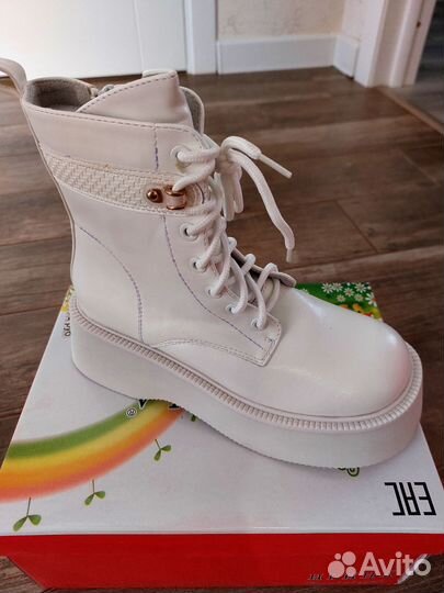 Ботинки для девочки