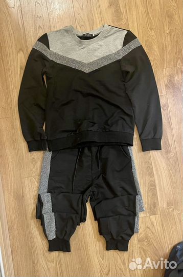 Пакет с женскими вещами