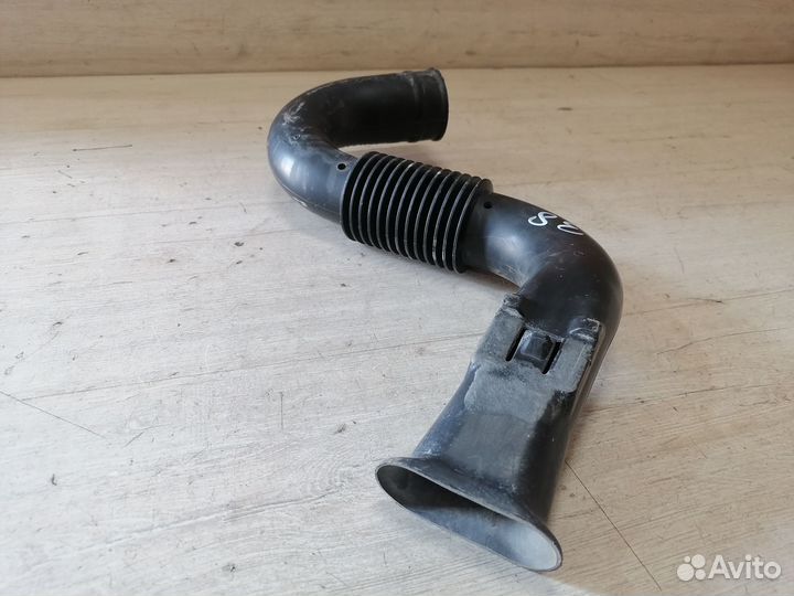 Воздухозаборник 8 кл K7M Renault Logan 2 Сандеро 2