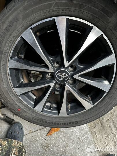 Continental CrossContact LX25 215/60 R17