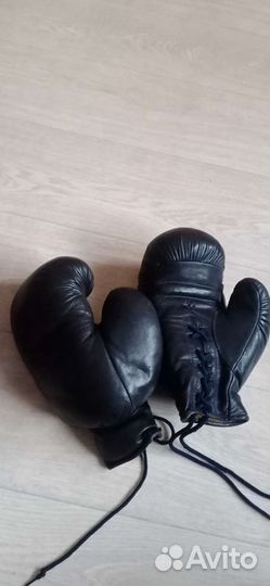 Перчатки для единоборств