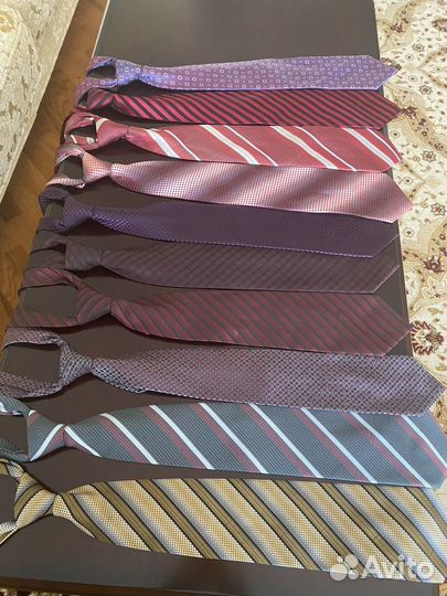 Галстуки мужские 22 штуки