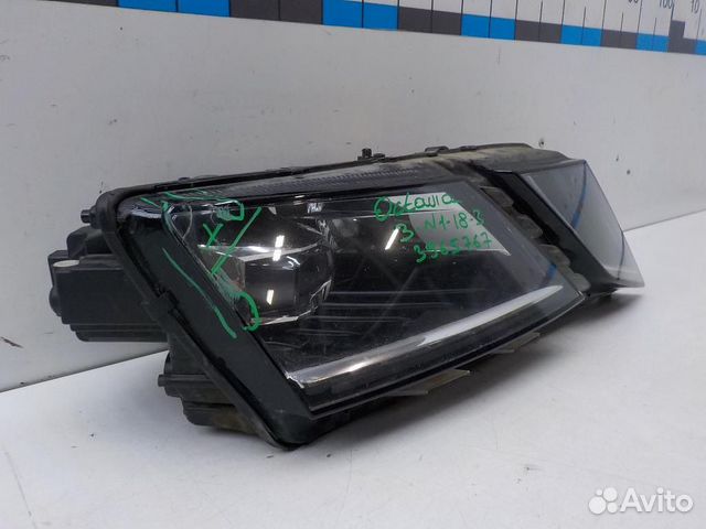 Фара правая Skoda Octavia