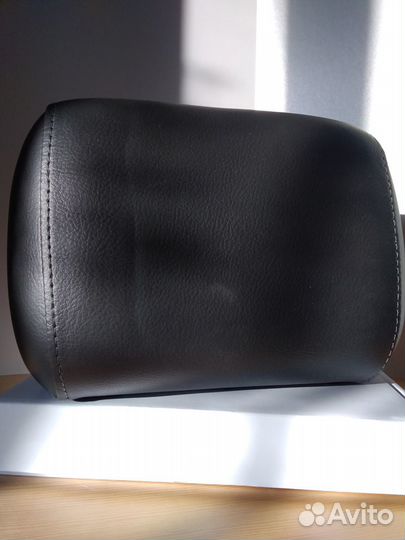 Подголовник с монитором Polyvox PAV-T10 без DVD