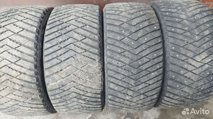 Goodyear UltraGrip 500 SUV 275/40 R20 108H