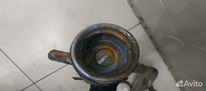 Горловина топливного бака