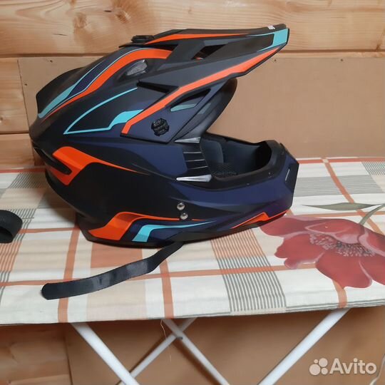 Детский кроссовый шлем