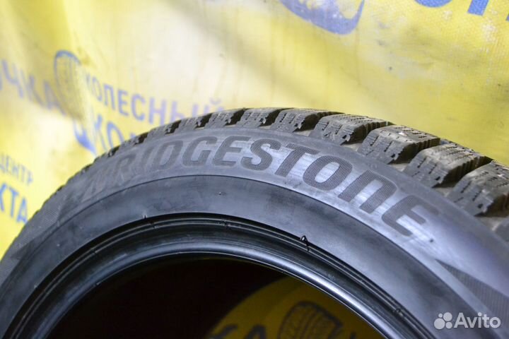 Bridgestone Blizzak Spike-02 245/45 R17