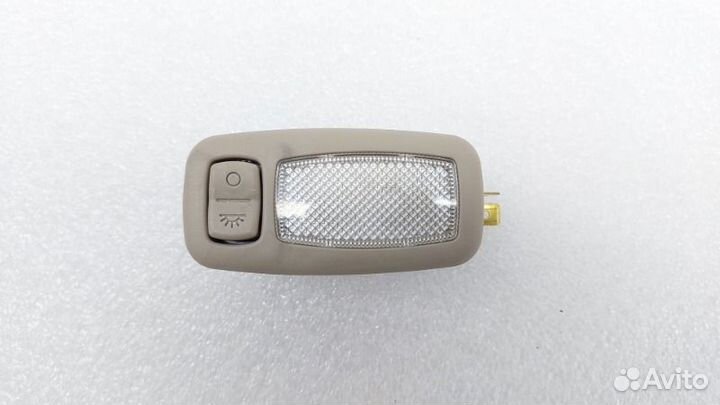 Плафон салонный передний правый Hyundai Tucson TL