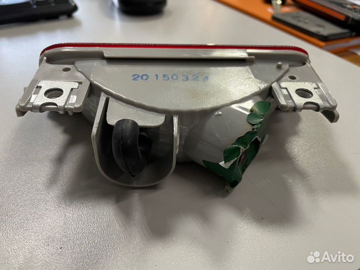 Фара противотуманная задняя Nissan X-Trail