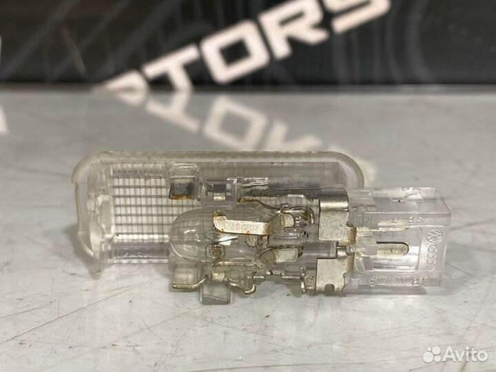 Плафон салона Audi A4 B6 ASN 2004