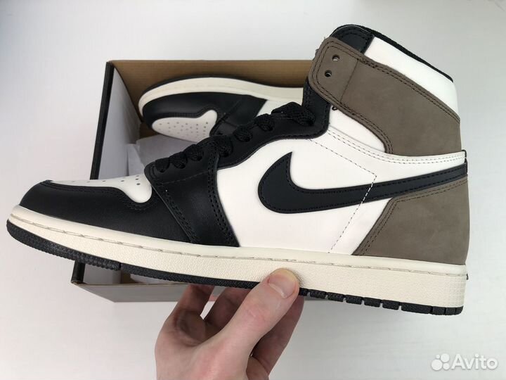 Nike Air Jordan 1 Retro High OG Dark Mocha