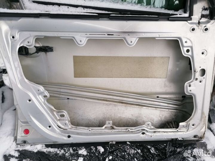 Передняя левая дверь пассат б5