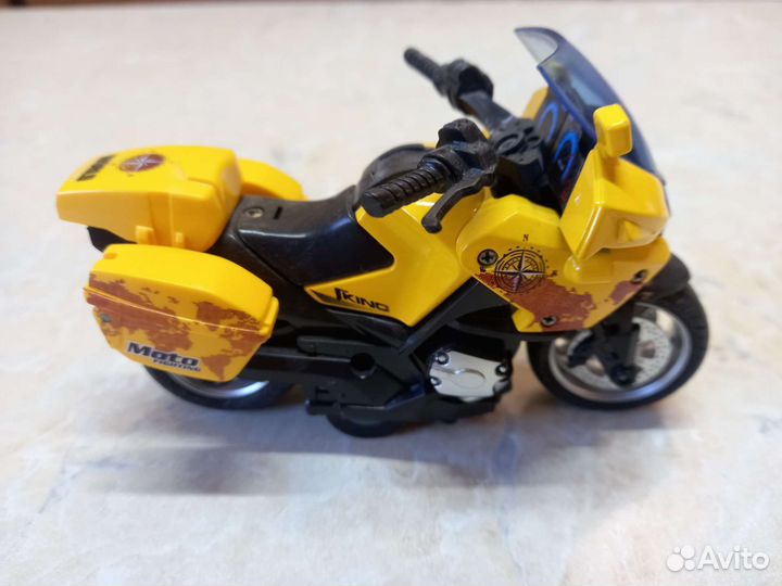 Мотоцикл инерционный