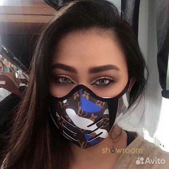 Маска Louis Vuitton в фирменной коробке lux