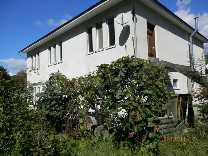 Дом 266 м² на участке 13,7 сот.