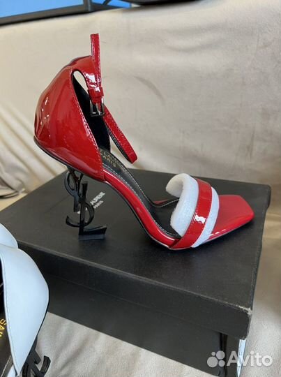 Босоножки ysl