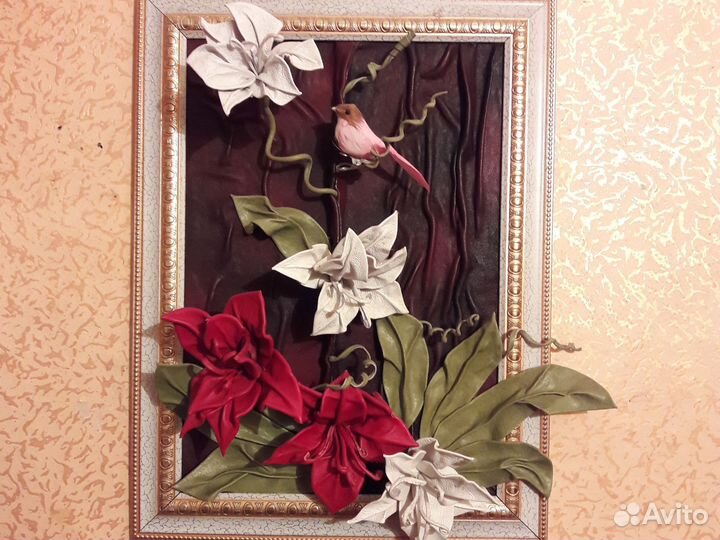 Картина из нат, кожи