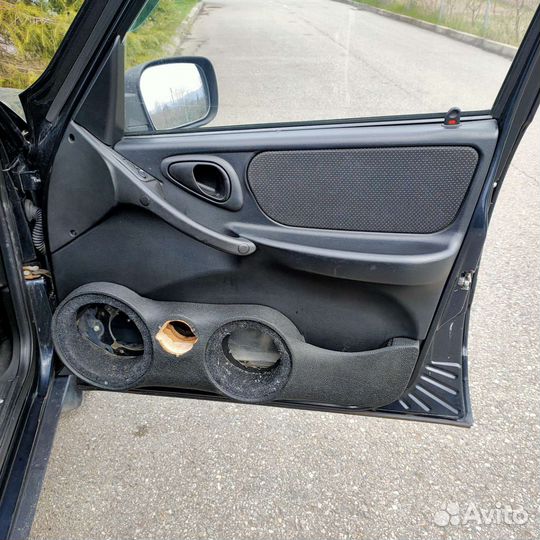 Карты с подиумами шеви нива