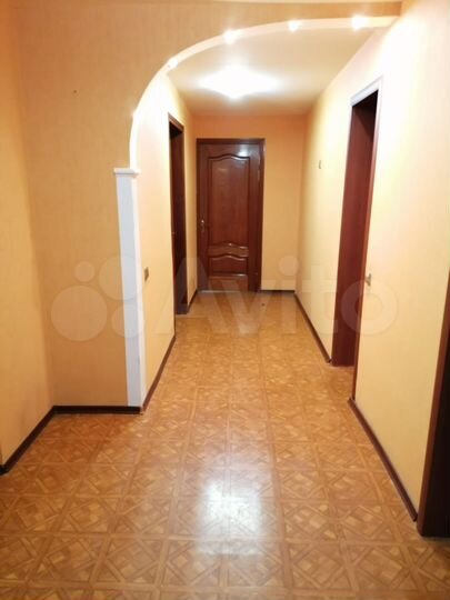 3-к. квартира, 80,7 м², 2/5 эт.