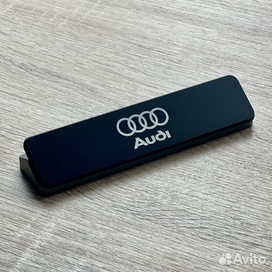 Автовизитка Audi