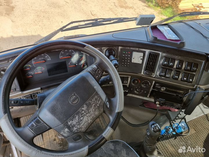 Сортиментовоз Volvo fh 12