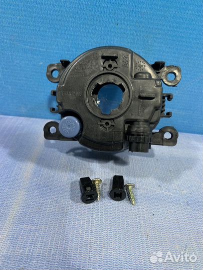 Фара противотуманная птф Туманка Renault duster 2