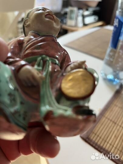 Статуэтка фарфор