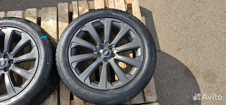 Колеса Range Rover Velar R20