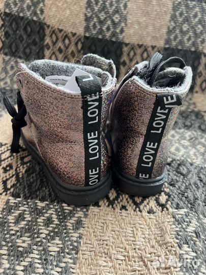 Ботинки для девочки 25