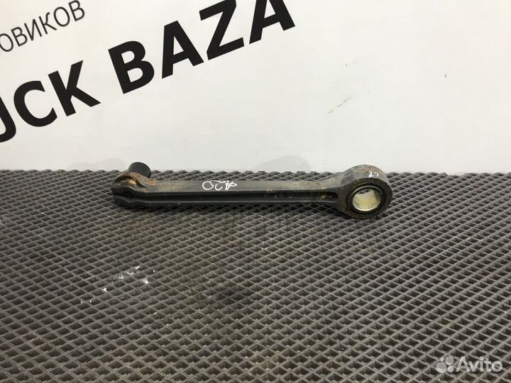 Стойка переднего стабилизатора