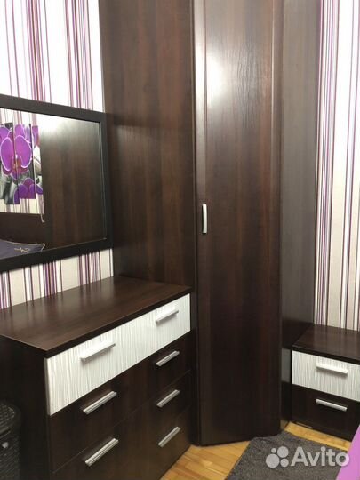 Спальный гарнитур