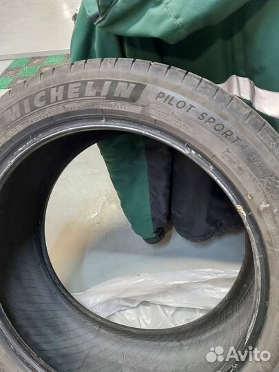 Michelin Pilot Sport 4 SUV 255/45 R19