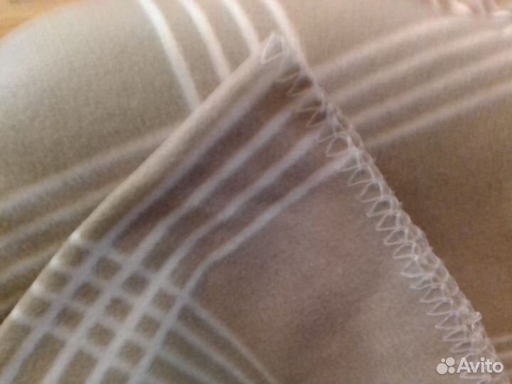 Одеяло шерстяное