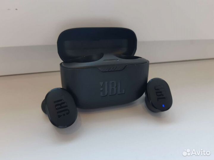 Беспроводные наушники jbl