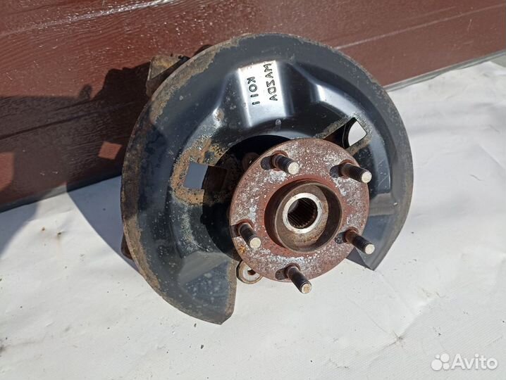 Кулак поворотный задний левый со ступ Mazda CX5