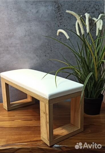 Подставка под маникюр