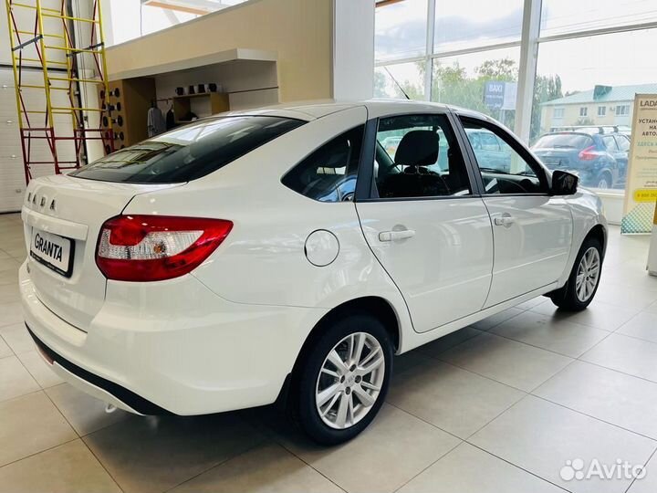 LADA Granta, 2023