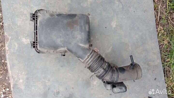 Корпус воздушного фильтра Toyota Corolla 110 4EFE