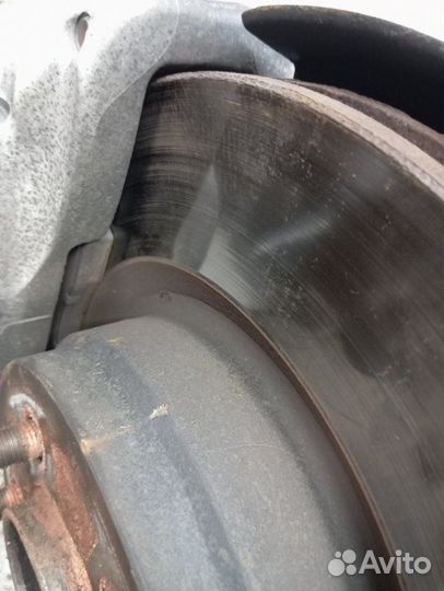 Кулак поворотный передний Land Rover Range Rover