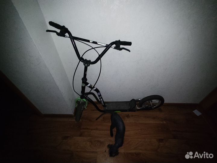 Самокат с большими колесами