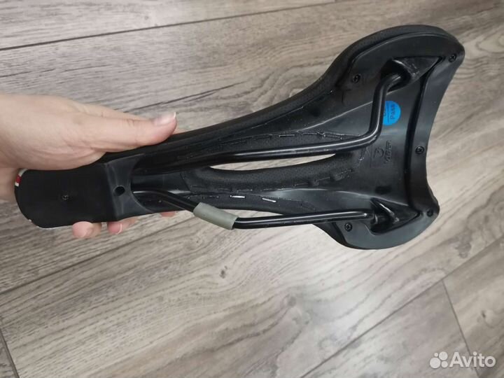 Велосипедное седло