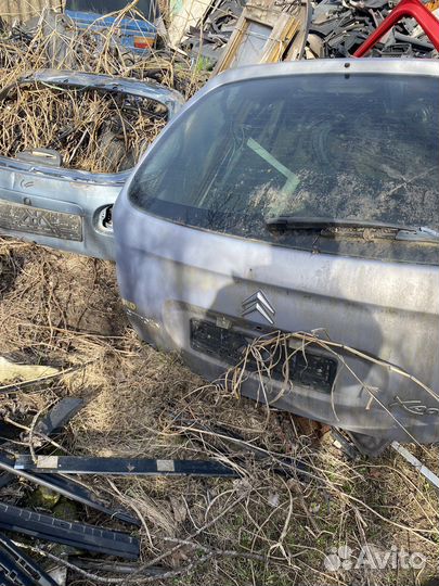 Citroen xsara picasso крышка багажника